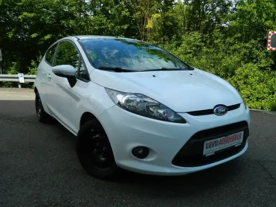 Gebraucht Ford Fiesta Trend 60 PS (44 kW) 2011 Weiß