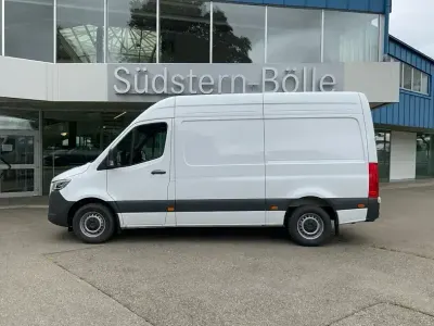Gebraucht Mercedes Sprinter 190 PS (139 kW) 2025 Arktikweiß Van