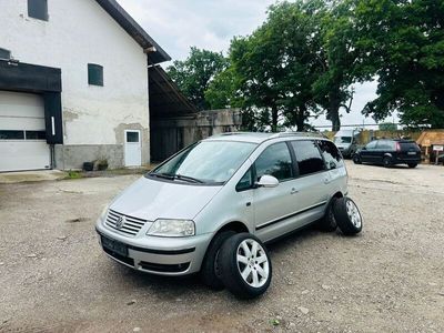 VW Sharan