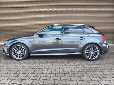 Gebraucht Audi S3 Sport 300 PS (220 kW) 2019 Grau Limousine