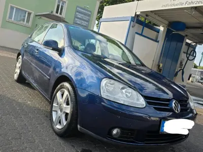 Gebraucht VW Golf V 140 PS (102 kW) 2008 Blau Limousine