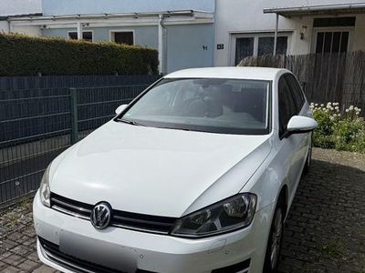 Gebraucht VW Golf VII Trendline 86 PS (63 kW) 2014 Weiß Limousine