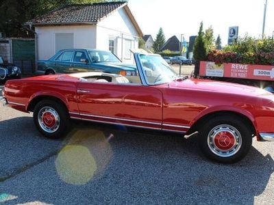 Gebraucht Mercedes W113 150 PS (110 kW) 1966 Rot Cabrio