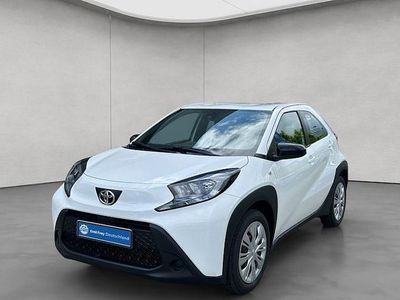 Neu Toyota Aygo X Business Edition 72 PS (52 kW) 2025 Weiß SUV