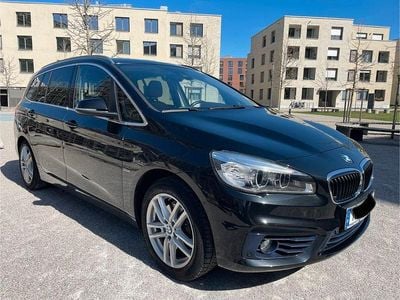 Usata BMW 218 Gran Tourer Sport Line 150 CV (110 kW) 2016 Nero Monovolume
