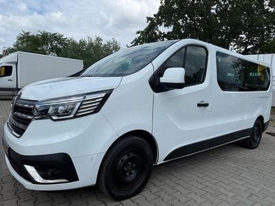 Gebraucht Renault Trafic Life 110 PS (80 kW) 2023 Weiß Van / Kleinbus