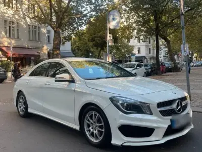Gebraucht Mercedes CLA180 AMG line 122 PS (89 kW) 2015 Weiß Limousine