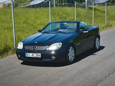 Gebraucht Mercedes SLK230 197 PS (144 kW) 2000 Schwarz Cabrio