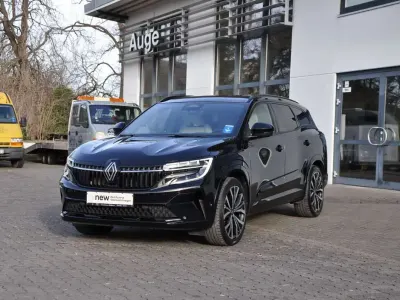 Używany Renault Espace Iconic 131 KM (96 kW) 2024 Czarny Sedan/Limuzyna