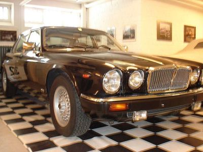 Gebraucht Jaguar XJ12 264 PS (194 kW) 1988 Schwarz Limousine
