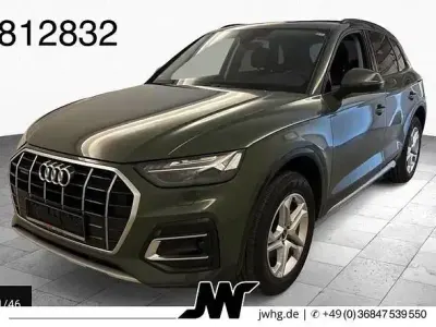 Gebraucht Audi Q5 Business 204 PS (150 kW) 2023 Distriktgrün metallic (metallic) SUV