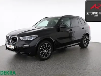 Gebraucht BMW X5 M Sport 333 PS (244 kW) 2021 Black sapphire SUV