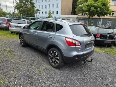 Gebraucht Nissan Qashqai Visia 117 PS (86 kW) 2012 Grau SUV