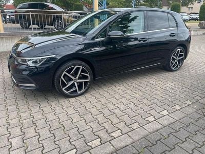 Gebraucht VW Golf VII Style 150 PS (110 kW) 2021 Schwarz Kleinwagen