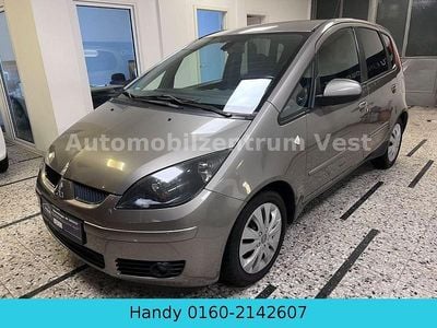 Gebraucht Mitsubishi Colt Motion 95 PS (69 kW) 2008 Grau Van / Kleinbus