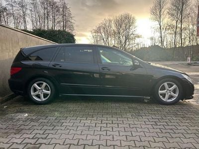 Mercedes R320