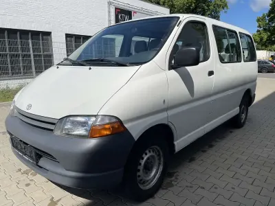 Gebraucht Toyota HiAce 75 PS (55 kW) 2001 Weiß Van / Kleinbus
