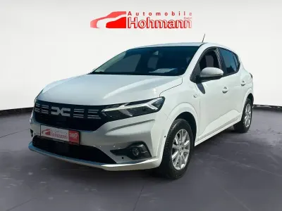 Gebraucht Dacia Sandero 91 PS (66 kW) 2023 Weiß Limousine