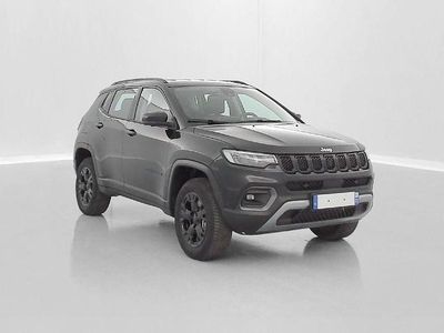 Używany Jeep Compass Overland 179 KM (131 kW) 2024 Czarny SUV