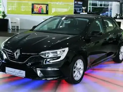 Gebraucht Renault Mégane IV 132 PS (97 kW) 2017 Schwarz Limousine