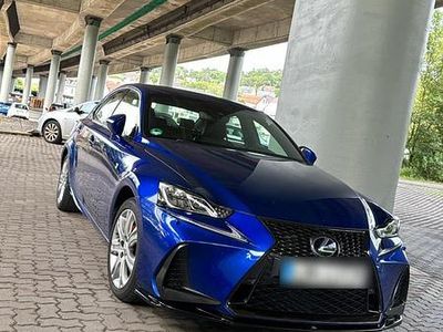 Lexus IS300h