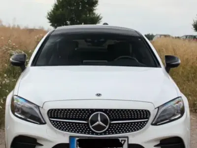Gebraucht Mercedes C400 333 PS (244 kW) 2018 Weiß Coupé