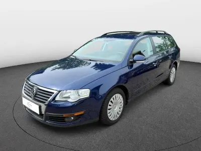Gebraucht VW Passat 105 PS (77 kW) 2008 Blau Kombi