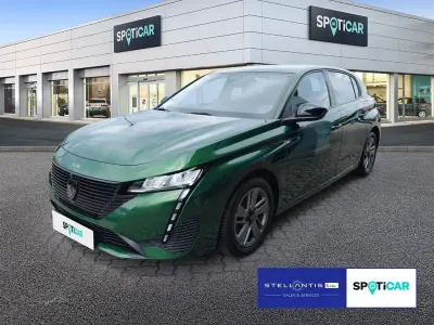 Gebraucht Peugeot 308 Active 131 PS (96 kW) 2024 Grün Limousine