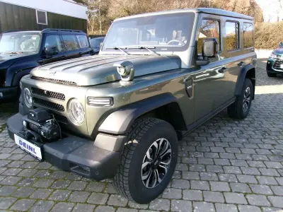 Neu BAW 212 166 PS (122 kW) 2026 Grün SUV