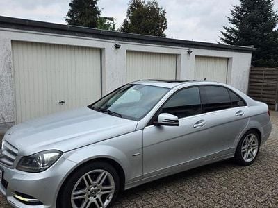 Silber Gebraucht 2012 Mercedes C250 Avantgarde Limousine | 12.000 € (Etwas zu teuer)