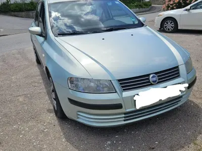 Gebraucht Fiat Stilo 130 PS (95 kW) 2002 Silber Limousine