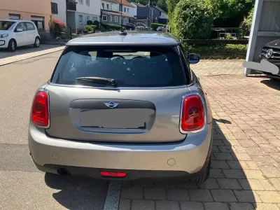 Gebraucht Mini ONE 75 PS (55 kW) 2018 Grau Kleinwagen