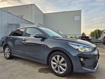 Second-hand Kia Rio 101 CP (74 kW) 2023 Gri Berlinǎ