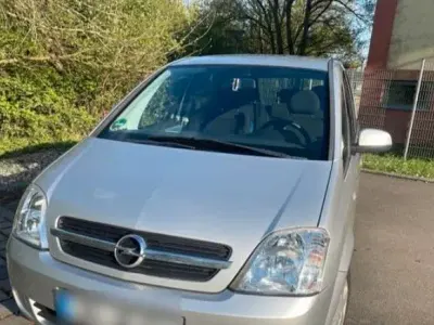 Gebraucht Opel Meriva Edition 90 PS (66 kW) 2005 Silber Van / Kleinbus