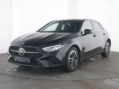 Gebraucht Mercedes A180 Advanced 136 PS (100 kW) 2025 Schwarz Limousine
