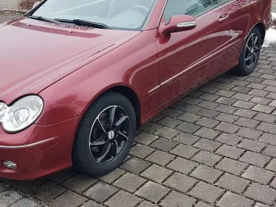 Gebraucht Mercedes CLK240 Elegance 170 PS (125 kW) 2003 Rot Coupé