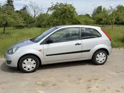 Gebraucht Ford Fiesta Fun X 60 PS (44 kW) 2007 Kleinwagen