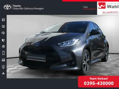 Gebraucht Toyota Yaris Hybrid Team 116 PS (85 kW) 2025 Grau Limousine