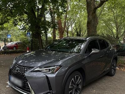 Lexus UX 250h