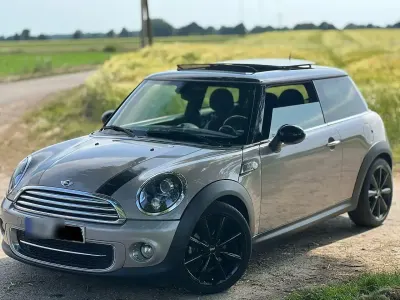 Gebraucht Mini Cooper D 111 PS (81 kW) 2012 Beige Kleinwagen