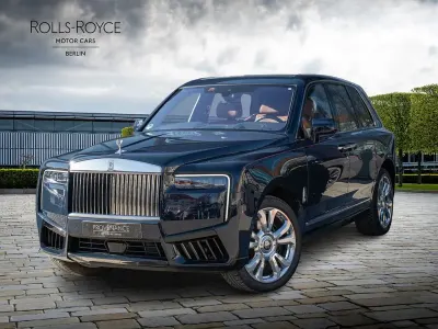 Gebraucht Rolls Royce Cullinan 571 PS (419 kW) 2025 Blau SUV