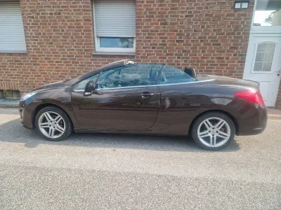 Gebraucht Peugeot 308 CC Tendance 120 PS (88 kW) 2010 Braun Cabrio