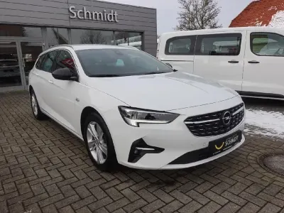 Gebraucht Opel Insignia Business 174 PS (127 kW) 2022 Weiß Kombi