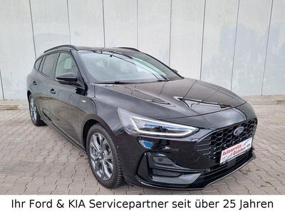 Gebraucht Ford Focus ST-Line 125 PS (91 kW) 2023 Schwarz Limousine