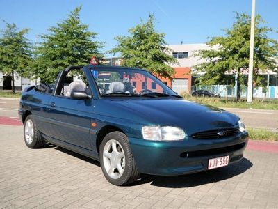 Gebraucht Ford Escort Cabriolet 90 PS (66 kW) 1996 Grün Cabrio