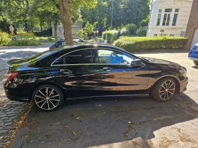 Gebraucht Mercedes CLA250 StreetStyle 211 PS (155 kW) 2015 Schwarz Limousine