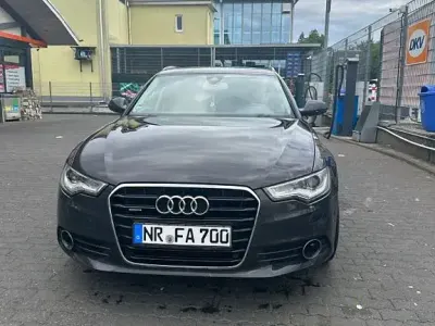 Gebraucht Audi A6 Ambiente 245 PS (180 kW) 2013 Schwarz Kombi