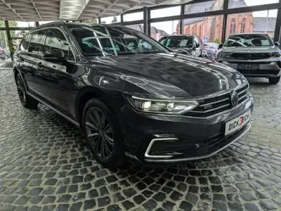Gebraucht VW Passat GTE 218 PS (160 kW) 2022 Grau Kombi