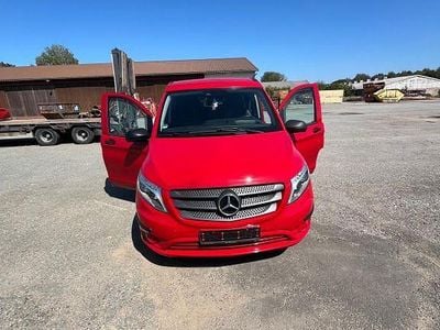 Mercedes V250