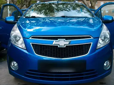 Gebraucht Chevrolet Spark 85 PS (62 kW) 2011 Blau Kleinwagen